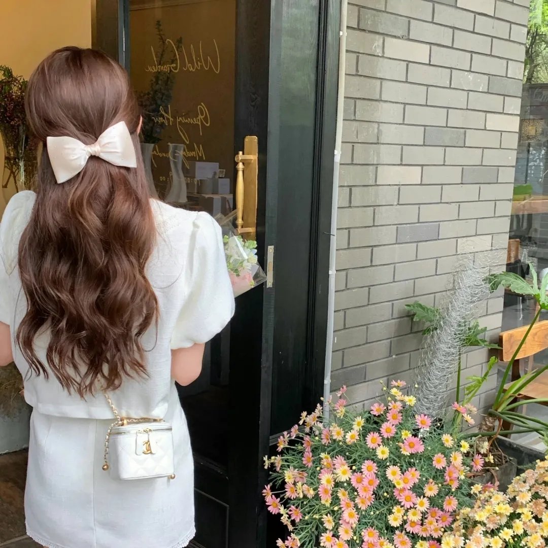 他她他她